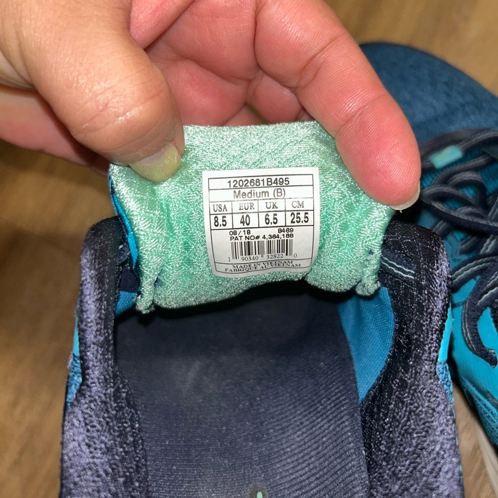 Brooks Adrenaline GTS 18 Women’s Teal and Navy Athletic Sneakers US Size 8.5 - Picture 8 of 10